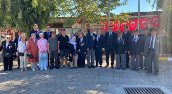 Ayvalık’ta Kaymakam Cimşit’ten gazilere nazik ziyaret