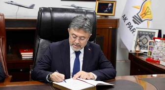 Bakan Yumaklı, AK Parti Erzincan İl Başkanlığında teşkilatla buluştu
