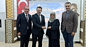 Beyşehir'de yılın ahileri ödüllendirildi