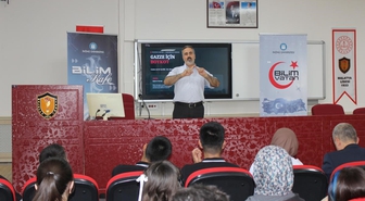 Bilim Kafe’de öğrencilere Gazze’deki eğitim mücadelesi anlatıldı
