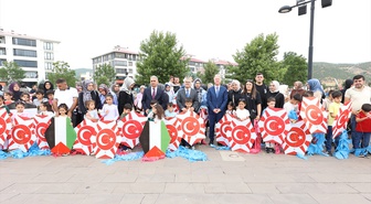 Bingöl'de uçurtmalar Gazzeli çocuklar için gökyüzüne bırakıldı