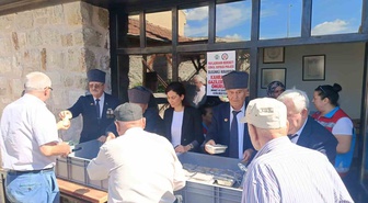 Edirne’de gazilere vefa, vatandaşlara ikram