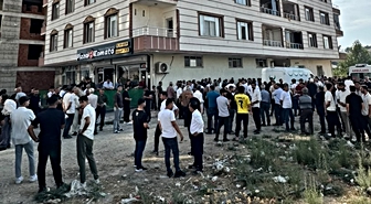 Eşi ve 2 çocuğunu öldürüp, intihar etti