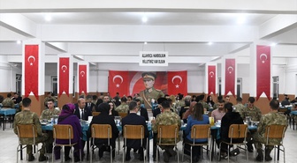 Gaziler Günü dolayısıyla 25. Hudut Tugay Komutanlığında gaziler yemekte buluştu