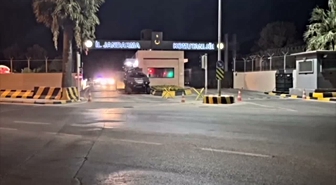 İzmir'de FETÖ operasyonu: 21 gözaltı