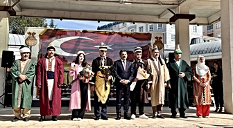 Kırşehir'de 'Yılın Ahisi'ne 'Ahi duası' ile ödülü verildi