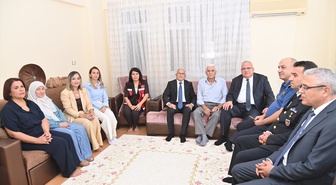 Kumluca Kaymakamı Güneş ve Başkan Avcıoğlu, şehit yakınları ile gazileri ziyaret etti