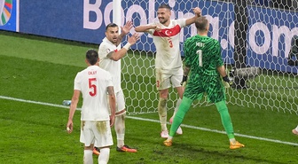 Mert Günok, milli takım kariyerini noktaladığı açıkladı