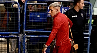 Okan Buruk yönetimindeki Galatasaray, Trabzonspor deplasmanı için Trabzon'a geldi