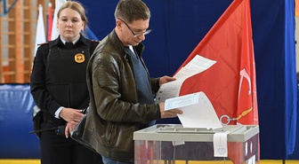Rusya'da halk, milletvekili seçimleri için sandık başında