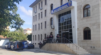 Sosyal medyada bomba yapımı içerikli paylaşımlar yapan şüphelilere operasyon: 9 gözaltı
