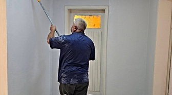 Ulaş'ta din görevlileri Kur'an kursu binasını gönüllü onardı