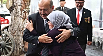 Vali İsmail Ustaoğlu’ndan gazilere anlamlı ziyaret