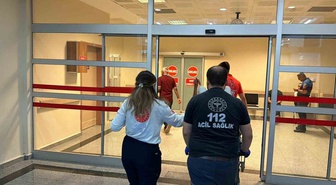 Adıyaman Fatih Mahallesi'nde iki grup kavgaya tutuştu, bıçaklanan 1 kişi yaralandı