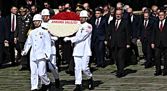 Ankara Valisi Canbolat, 19 Eylül Gaziler Günü'nde Anıtkabir'i ziyaret etti