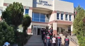 Antalya'da villa kiralama dolandırıcılığında 6 kişi gözaltına alındı, 2'si tutuklandı