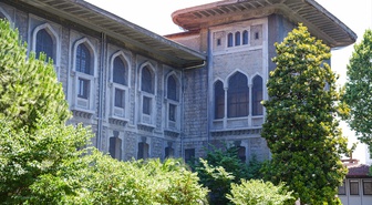 ASIRLIK MEKTEPLER - İstanbul Erkek Lisesi köklü geçmişiyle eğitim mirasını sürdürüyor
