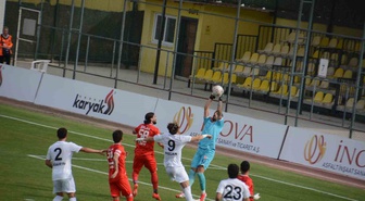 Balıkesirspor, stadyumu bakımda olduğu için Uşakspor'u Aliağa'da 4-1 yendi