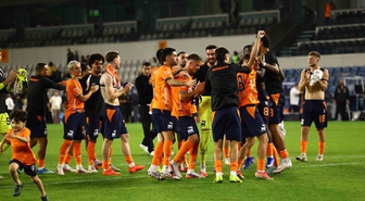 Başakşehir, Gençlerbirliği'ni 4-0 yenerek 4 maçlık galibiyet hasretine son verdi