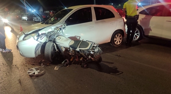 İzmir Ödemiş'te otomobil ile motosiklet çarpıştı, 2 kişi yaralandı