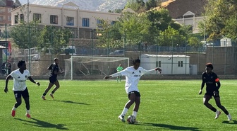 Kadın Futbol Süper Ligi'nde Yüksekovaspor ile Kayseri Kadın FK 1-1 berabere kaldı
