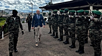 Kamerun ordusunun subayları Türkçe öğreniyor