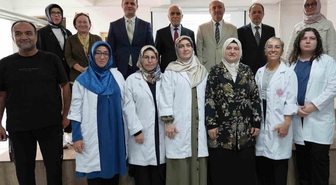 Muğla Kız Anadolu İmam Hatip Lisesi'nde yazar Mustafa Turan öğrencilerle söyleşti
