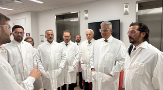 Sağlık Bakanı Memişoğlu, ABD'de üçüncü günde AstraZeneca ve Precigen'i ziyaret etti