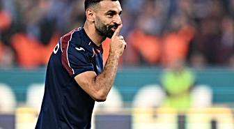 Salah, Uğurcan Çakır'ı 85 metre deparla avladı
