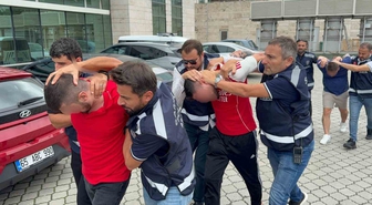 Samsun'da 15 yıl 7 ay 15 gün hapis cezasıyla aranan hükümlü ve 2 kişi yakalandı