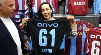 Sanatçı Asena Trabzon'a geldi, sözünü tuttu