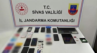 Sivas merkezli 7 ilde siber dolandırıcılık operasyonu! Şüphelilerin hesaplarında 850 milyon TL hareket