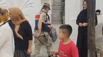 Suruç'ta 4 kadın, 50 yaşındaki kadını bıçakla yaralayıp 18 altınla kaçtı