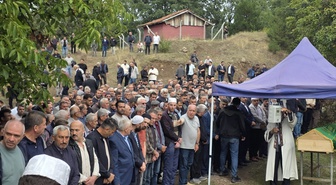 Tekirdağ'da silahlı saldırıda ölen Hamdi Mor, Araç'ta son yolculuğuna uğurlandı