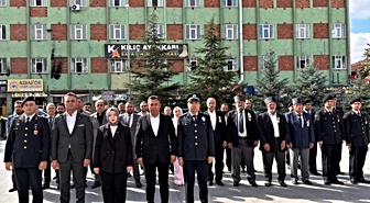 Tokat Yeşilyurt'ta Gaziler Günü'nde Kaymakam Altın ve Başkan Yılmaz çelenk sundu