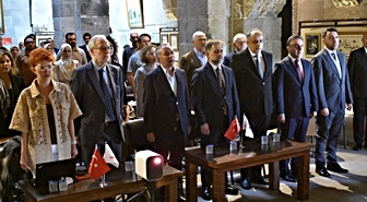 Türk Toraks Derneği, Erzurum'da 716 yıllık medresede solunum zirvesi düzenledi