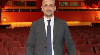 Yılın Oyuncu Ödülü sahibi Sezai Yılmaz, Ankara Devlet Tiyatrosu Müdürlüğüne atandı