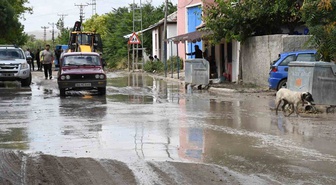 Yozgat Şefaatli'de selde evler ve cami zarar gördü, beton mikseri devrildi
