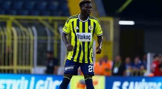 Fenerbahçe'nin Ganalı stoperi Oppong, Eyüpspor maçında ilk kez forma giydi