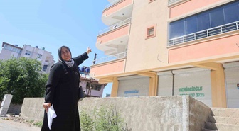 Hatay Reyhanlı'da bir kadın, 170 bin TL ödeyip 20 yıllık ev hayaline kavuşamadı