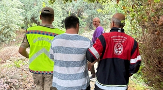 Hatay Samandağ'da kayalıklarda mahsur kalan Down sendromlu birey kurtarıldı