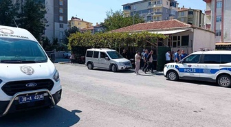 Kayseri'de kıraathane çalışanı husumetlisini tüfekle ağır yaralayıp teslim oldu
