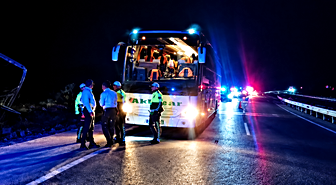 Manisa'da otobüs kazası: 18 kişi yaralandı