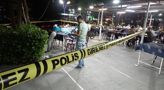 Manisa Yunusemre'de çay bahçesinde ateş açan Y.C., seken kurşunlarla S.K.'yi yaraladı