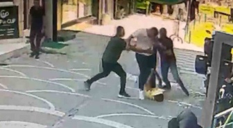 Sakarya'da belediye müdürü ile mimarın kavgası kamerada! Darp raporu alan mimar şikayetçi oldu