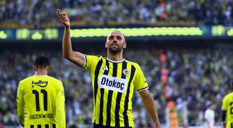 Vedat Muriqi, Fenerbahçe'nin Eyüpspor'u 8-0 yendiği maçta 4 gol kaydetti