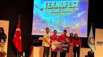 Alaca BİLSEM Albiltech Takımı TEKNOFEST Türkiye finalinde En İyi Sunum Ödülü'nü kazandı.