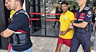 Alanya'da market çalışanına bıçaklı saldırı sonrası 2 şüpheli tutuklandı