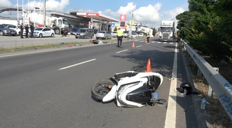 Bafra'da motosiklet elektrikli bisiklete çarptı, 2 kişi yaralandı