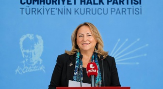CHP'li Gülsever, Sol Parti'yi Berlin'de birinci yapan Eralp'i kutladı